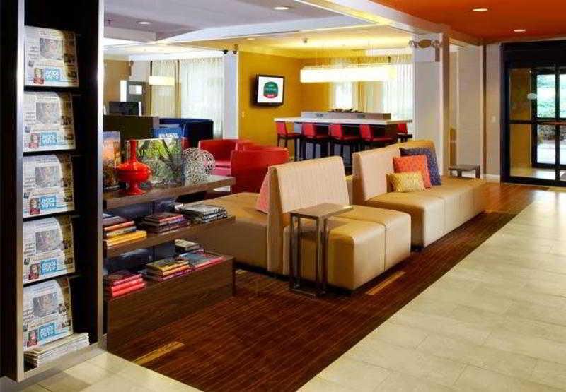 Courtyard By Marriott Lynchburg Hotel Interior foto